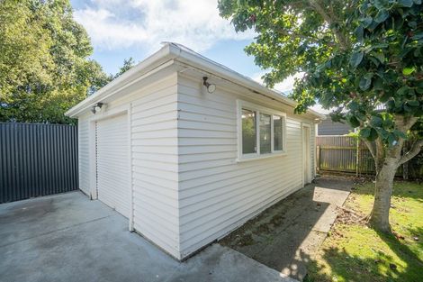 Photo of property in 4 Brett Place, Takaro, Palmerston North, 4412
