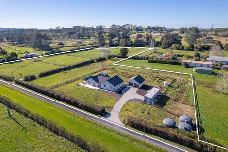 Photo of property in 34 Brookvale Lane, Taupaki, 0782