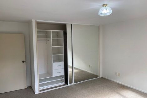 Photo of property in 1/18 Peach Road, Glenfield, Auckland, 0629