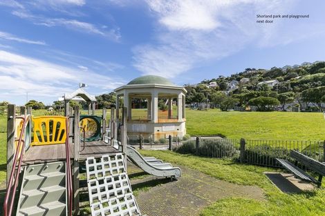 Photo of property in 280 The Esplanade, Island Bay, Wellington, 6023