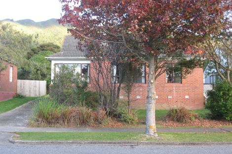 Photo of property in 14 Grierson Street, Naenae, Lower Hutt, 5011