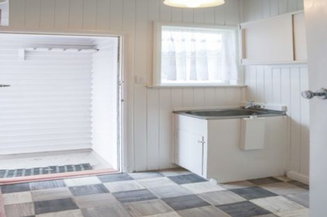 Photo of property in 92 Naenae Road, Naenae, Lower Hutt, 5011