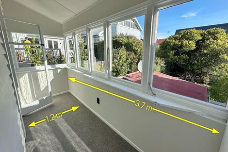 Photo of property in 44 Pirie Street, Mount Victoria, Wellington, 6011