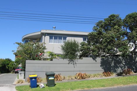 Photo of property in 71 Castor Bay Road, Castor Bay, Auckland, 0620
