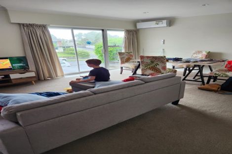 Photo of property in 8a Mccrystal Avenue, Bucklands Beach, Auckland, 2012