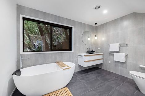 Photo of property in 28 Kitewaho Road, Swanson, Auckland, 0816