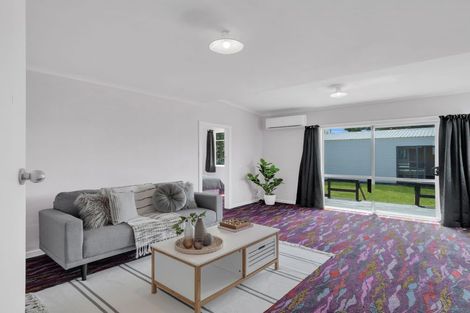 Photo of property in 33 Matipo Street, Castlecliff, Whanganui, 4501