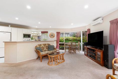 Photo of property in 19 Bronte Place, Somerville, Auckland, 2014