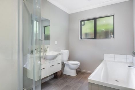 Photo of property in 27 Moonsail Drive, Whitby, Porirua, 5024