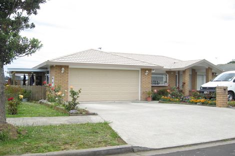Photo of property in 3 Crossandra Drive, Mangere, Auckland, 2022