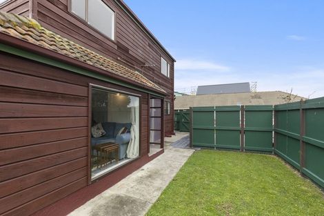 Photo of property in 10/17u Randwick Crescent, Moera, Lower Hutt, 5010
