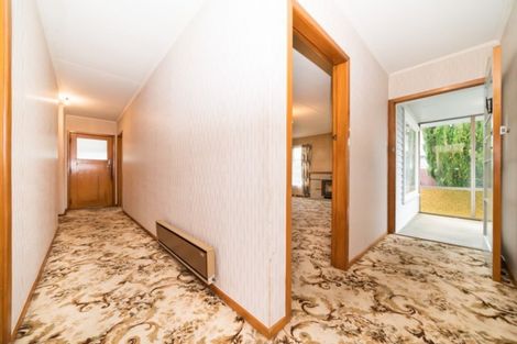 Photo of property in 6 Ellesmere Crescent, Highbury, Palmerston North, 4412