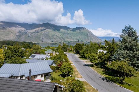 Photo of property in 68 Hunter Crescent, Wanaka, 9305