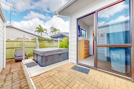 Photo of property in 216 Given Avenue, Whangamata, 3620