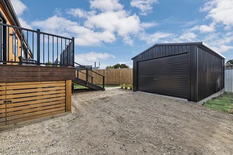 Photo of property in 5 Beach Crescent, Waikuku Beach, 7473