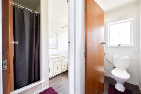 Photo of property in 6b Sandleigh Road, Hamilton Lake, Hamilton, 3204