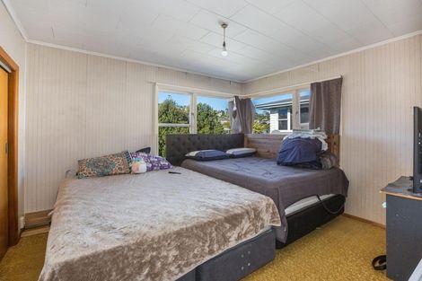 Photo of property in 141 Newlands Road, Newlands, Wellington, 6037