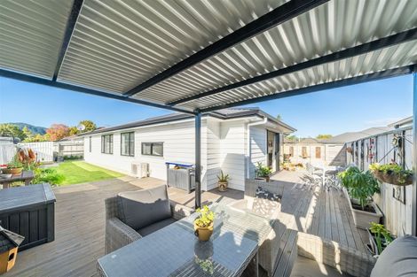 Photo of property in 11 Poulson Grove, Trentham, Upper Hutt, 5018