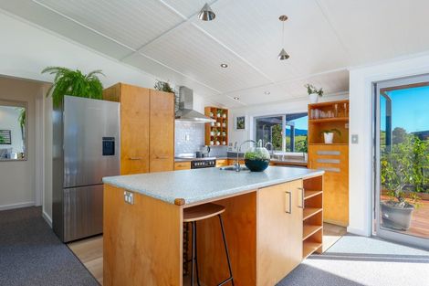 Photo of property in 27 Anarewa Crescent, Kaiteriteri, Motueka, 7197