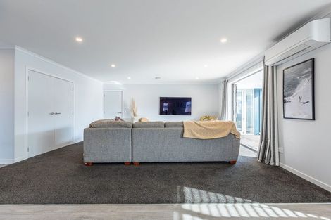 Photo of property in 30 Freedom Drive, Kelvin Grove, Palmerston North, 4414