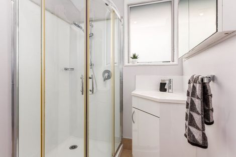 Photo of property in 13 Sombrero View, Ascot Park, Porirua, 5024