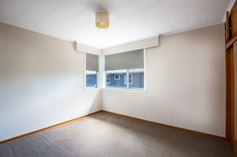 Photo of property in 11 Manu Crescent, Upper Vogeltown, New Plymouth, 4310