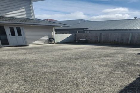Photo of property in 116a Moorefield Road, Johnsonville, Wellington, 6037