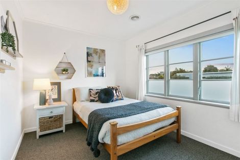 Photo of property in 23 Linwood Avenue, Mount Albert, Auckland, 1025