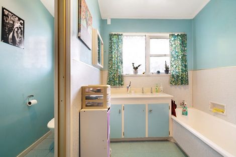 Photo of property in 80 Bruce Road, Glenfield, Auckland, 0629