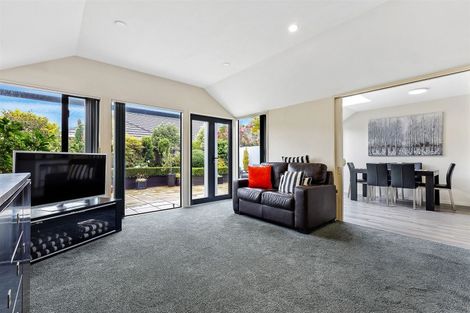 Photo of property in 1a Yarrum Lane, Avonhead, Christchurch, 8042