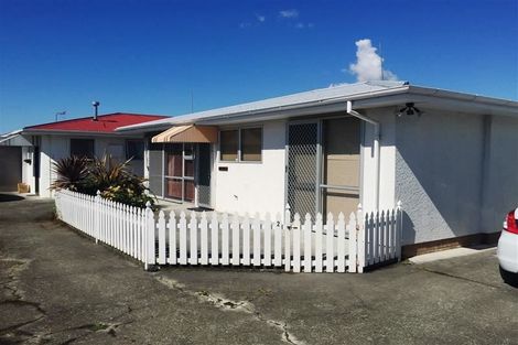 Photo of property in 2/244 Kennedy Road, Onekawa, Napier, 4110