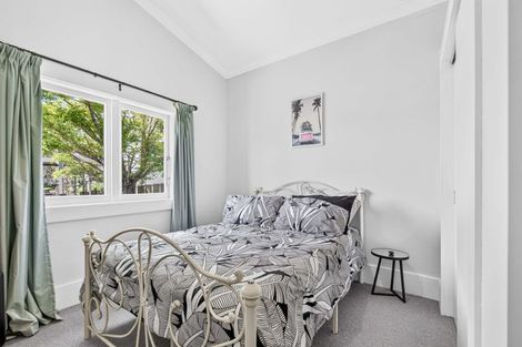 Photo of property in 1/6 Sundown Avenue, Manly, Whangaparaoa, 0930