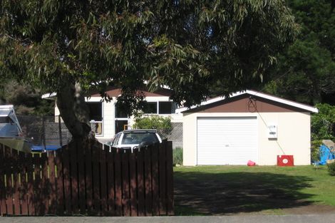 Photo of property in 8 North Avenue, Mangawhai Heads, Mangawhai, 0505