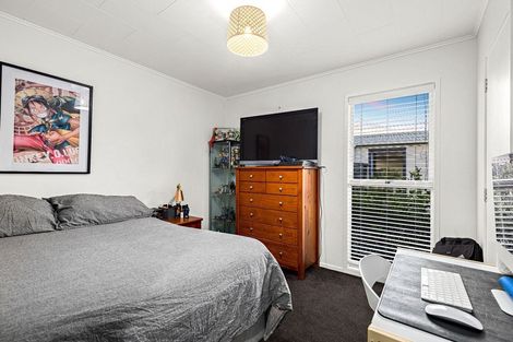 Photo of property in 160 Colwill Road, Massey, Auckland, 0614