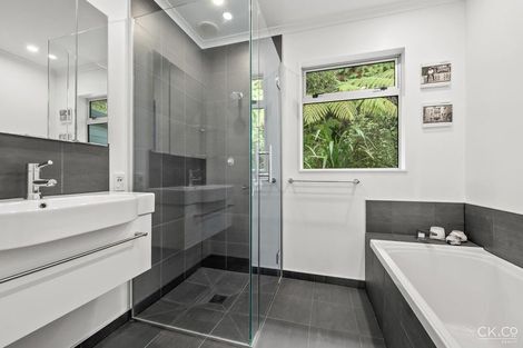 Photo of property in 32 Forest Road, Pinehaven, Upper Hutt, 5019