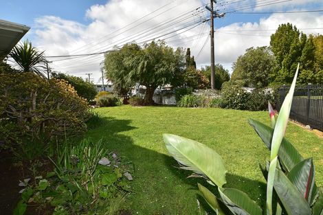 Photo of property in 4 Woodford Avenue, Henderson, Auckland, 0610