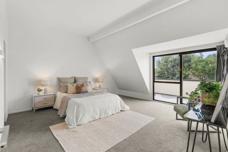 Photo of property in 31 Dovedale Avenue, Ilam, Christchurch, 8041