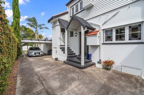 Photo of property in 15 Williams Street, Tauranga, 3110