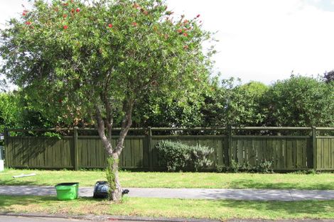 Photo of property in 31 Birman Close, Half Moon Bay, Auckland, 2012