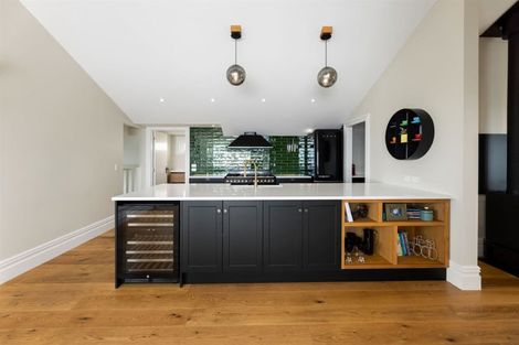 Photo of property in 156 Hackthorne Road, Cashmere, Christchurch, 8022