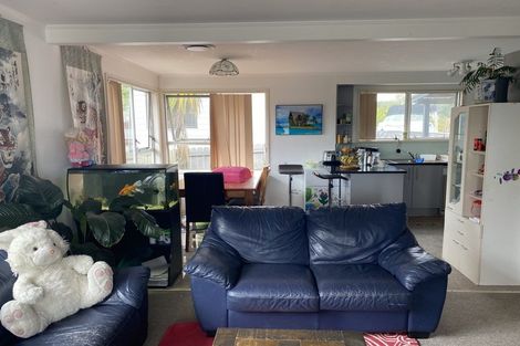 Photo of property in 93 Everglade Drive, Totara Heights, Auckland, 2105