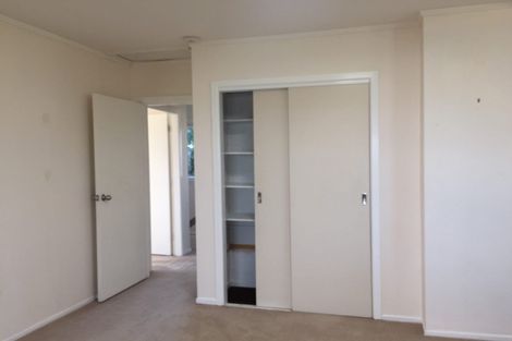 Photo of property in 2/130 Rangatira Road, Beach Haven, Auckland, 0626