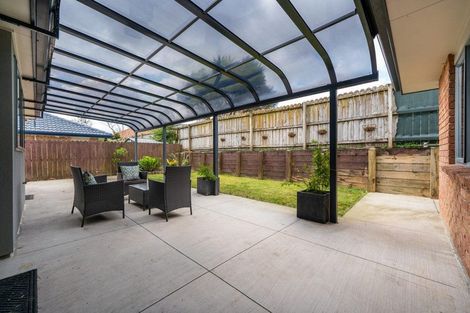 Photo of property in 82 Hillwell Drive, Henderson, Auckland, 0612