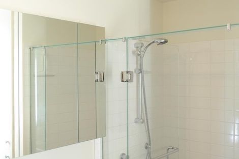 Photo of property in Montreaux Apartments, 3g/164 The Terrace, Wellington Central, Wellington, 6011