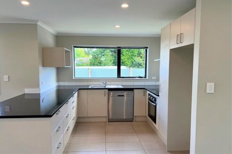 Photo of property in 11a Mangos Place, Pakuranga, Auckland, 2010