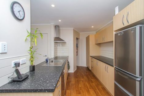 Photo of property in 58 Bay Street, Red Beach, 0932