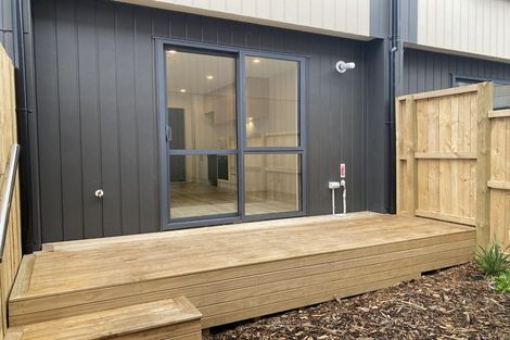 Photo of property in 33b Matipo Road, Te Atatu Peninsula, Auckland, 0610