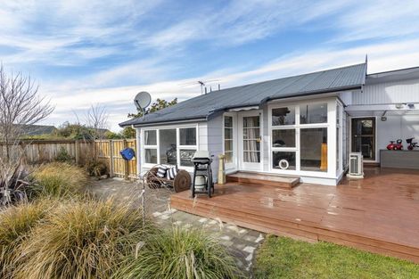 Photo of property in 2 Wallace Place, Rangiora, 7400