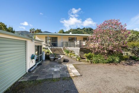Photo of property in 87a Hampden Street, Picton, 7220