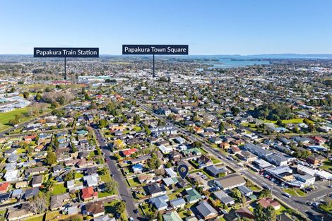 Photo of property in 2/9 Edmund Hillary Avenue, Papakura, 2110